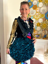 Load image into Gallery viewer, Circular Sequin Overnight Bag