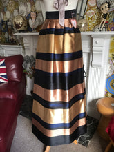 Load image into Gallery viewer, Coast Classic Maxi Skirt