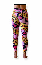 Load image into Gallery viewer, Cheetarah Element Karbon Leggings