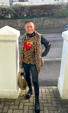 Load image into Gallery viewer, Love Hurts Leopard Sweat