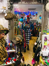 Load image into Gallery viewer, Monochrome Tartan Pencil Skirt