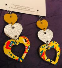 Load image into Gallery viewer, Quirky Tula Valentines Heart Cascade