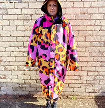 Load image into Gallery viewer, Ekosy Cheetarah Unisex Dry Robe
