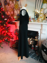 Load image into Gallery viewer, Vintage 1970s Classic Maxi Dress.