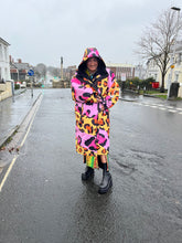 Load image into Gallery viewer, Ekosy Cheetarah Unisex Dry Robe