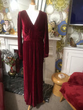Load image into Gallery viewer, Vixen,Ribbed Velvet maxi dress Ruby Red