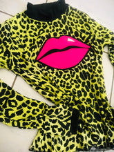 Load image into Gallery viewer, Anoriginal Leroy Yellow Leopard Top