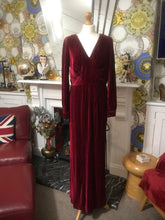 Load image into Gallery viewer, Vixen,Ribbed Velvet maxi dress Ruby Red