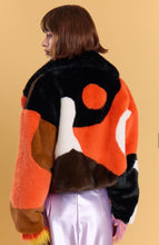 Load image into Gallery viewer, Jayley “Lucky” cropped faux fur Jacket
