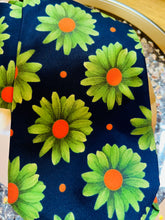 Load image into Gallery viewer, Vintage Silk Green &amp; Orange Floral Tie
