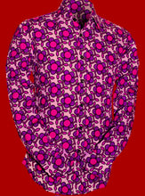 Load image into Gallery viewer, Flowergrid Design Long sleeved Retro 70s Shirt in Lilac-violet-black
