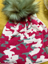 Load image into Gallery viewer, Sabott Camouflage fleece lined Fluffy Pom Hats
