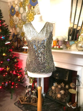 Load image into Gallery viewer, Vintage Silver Sequin Top
