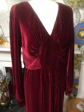 Load image into Gallery viewer, Vixen,Ribbed Velvet maxi dress Ruby Red
