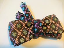 Load image into Gallery viewer, Brand New self Tie Silk Bow Tie
