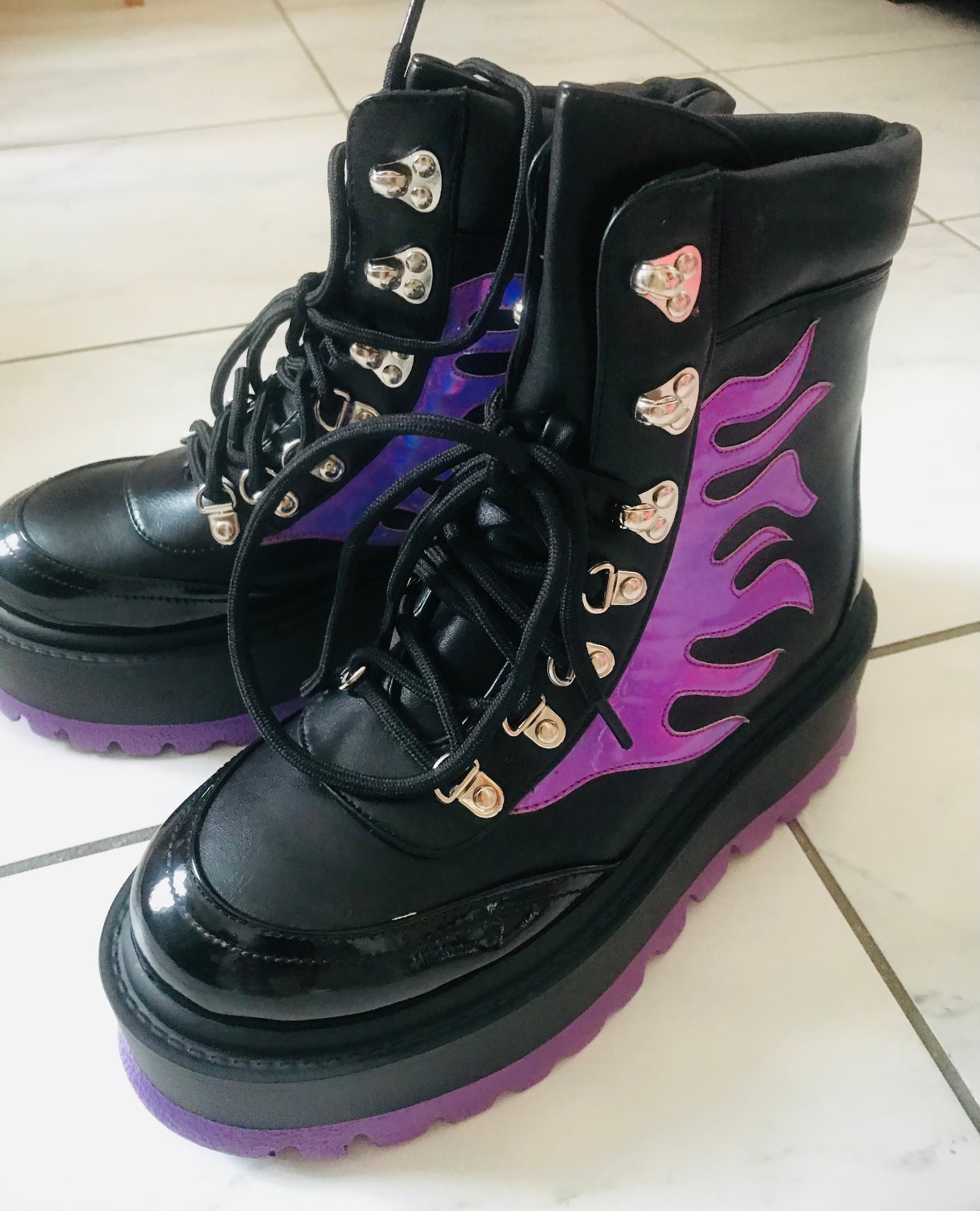 Holographic Purple Flame Boots Quirky Bird Vintage Retro Fashion