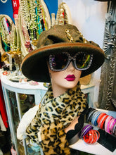 Load image into Gallery viewer, Leopard Faux Fur Scarf
