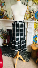 Load image into Gallery viewer, Vintage Black &amp; White Tartan midi Skirt
