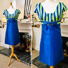 Load image into Gallery viewer, Vintage Silk Dress Size 10/12
