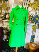 Load image into Gallery viewer, Amazing Emerald Green Aquascutum Double Breasted Tailored Wool Coat
