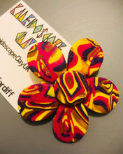 Load image into Gallery viewer, Funky Flower Brooches
